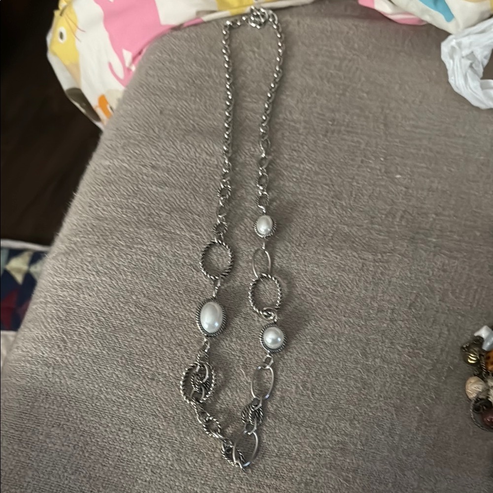 Elegant Silver Pearl Necklace